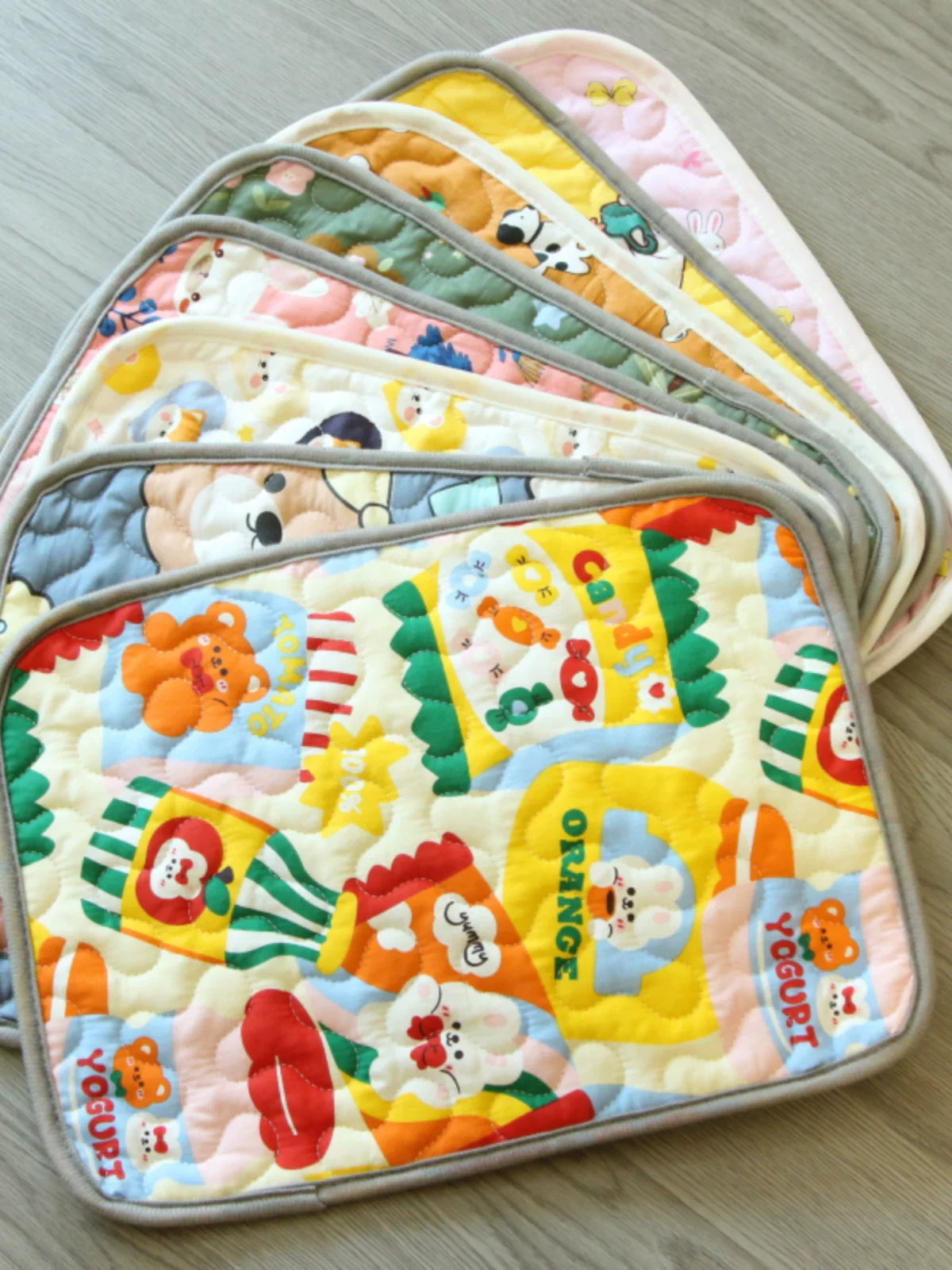 Dirfact | All Season Cotton Pet Sleeping Mat for Dogs and Cats Indoor Use