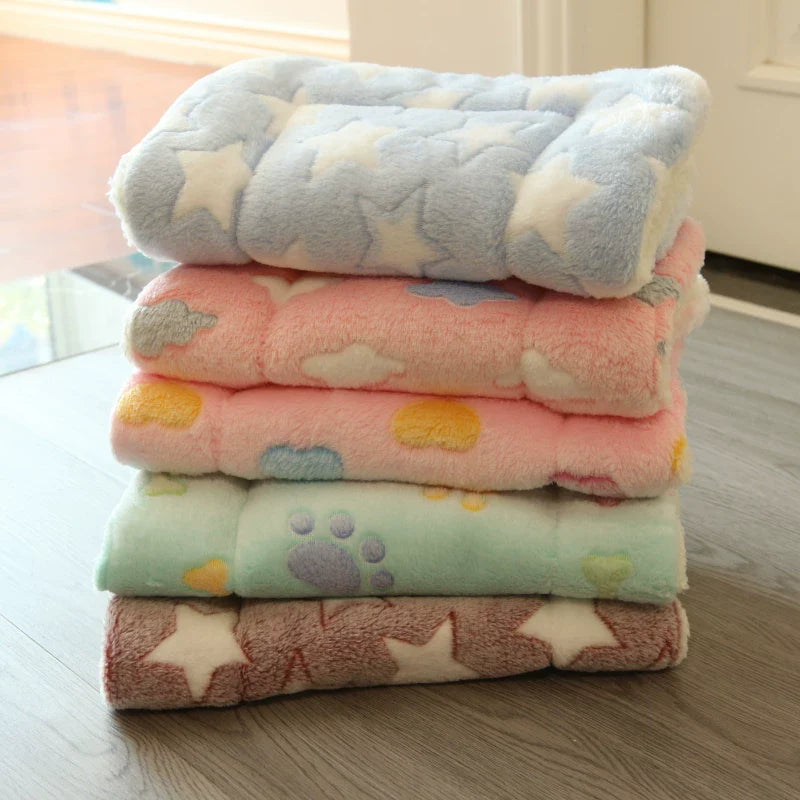 Dirfact | Warm Flannel Pet Sleeping Mat for Dogs and Cats Indoor Use