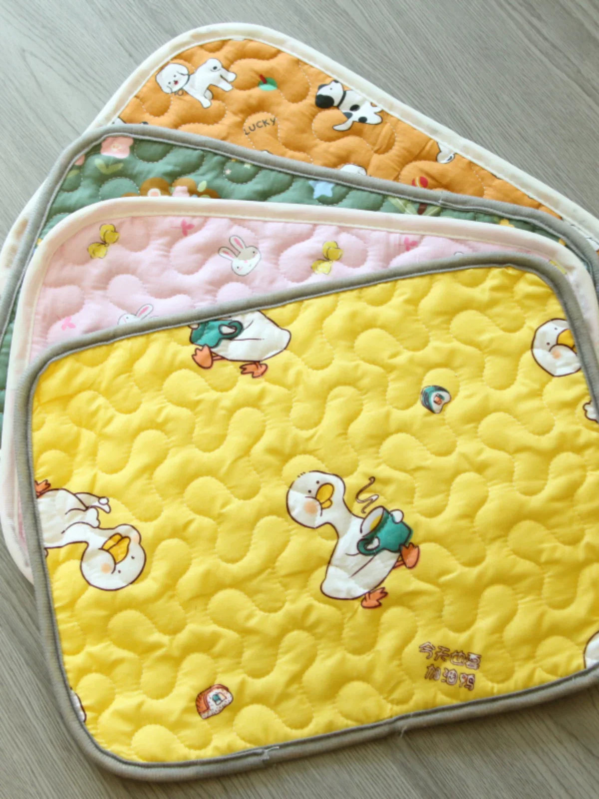 Dirfact | All Season Cotton Pet Sleeping Mat for Dogs and Cats Indoor Use